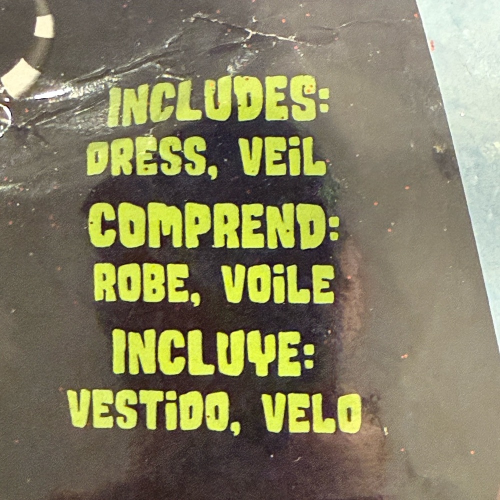 Lydia - Beetlejuice Red Wedding Dress Halloween Costume Size Medium - Picture 6 of 8